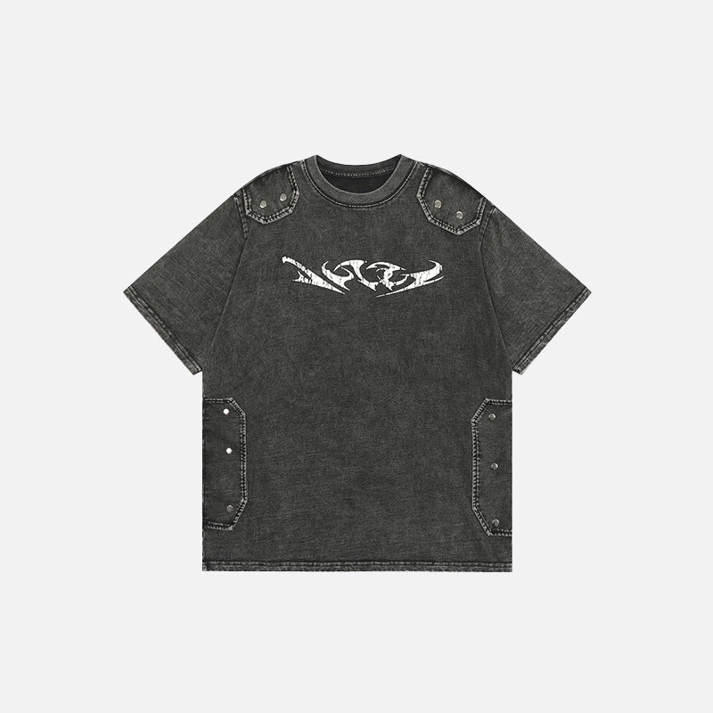 Front view of the black Vintage Retro Embroidery Patch T-shirt in a gray background