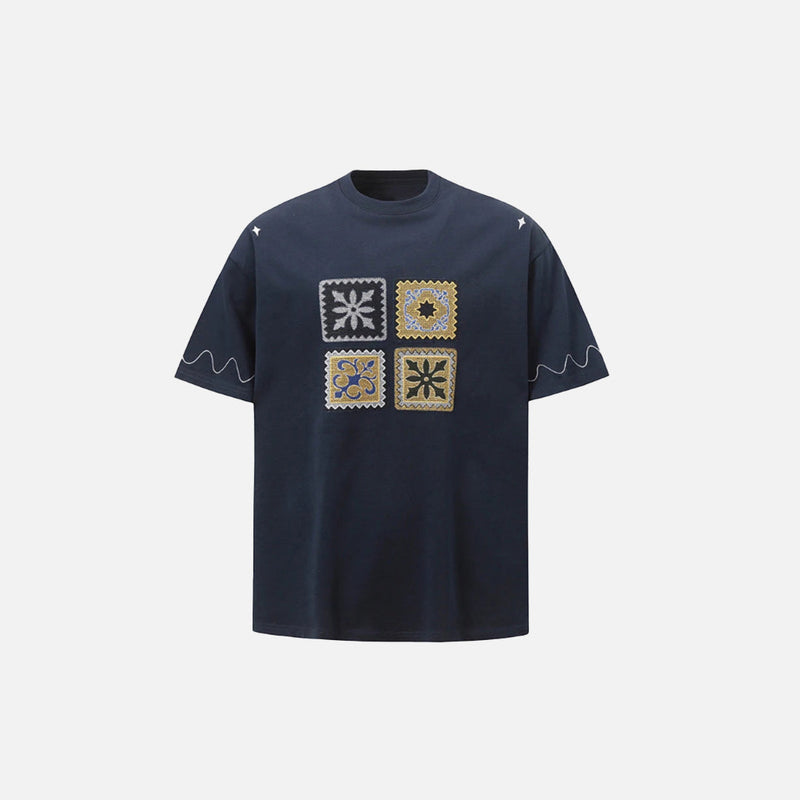 Nakışlı Tişört, önden görünüm — Navra Wear
