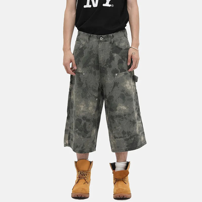 Sleek camouflage print cropped Denim Shorts