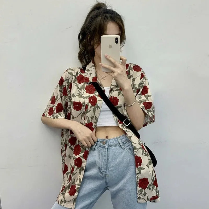 Kadın Vintage Gül Baskılı Gömlek, önden görünüm — Navra Wear