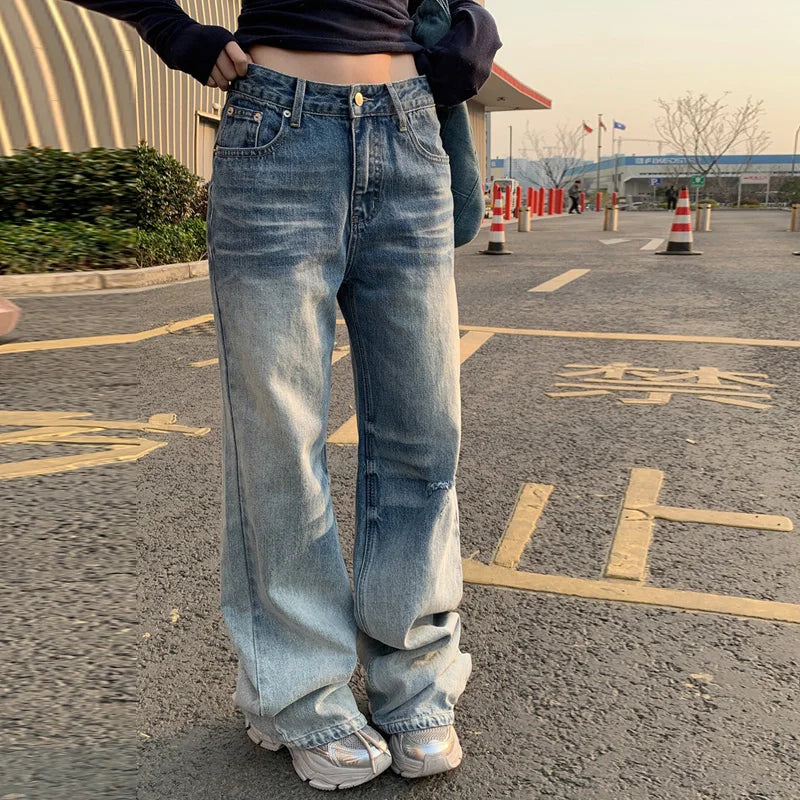 Comfortable Rinse Low Rise Bell Denim