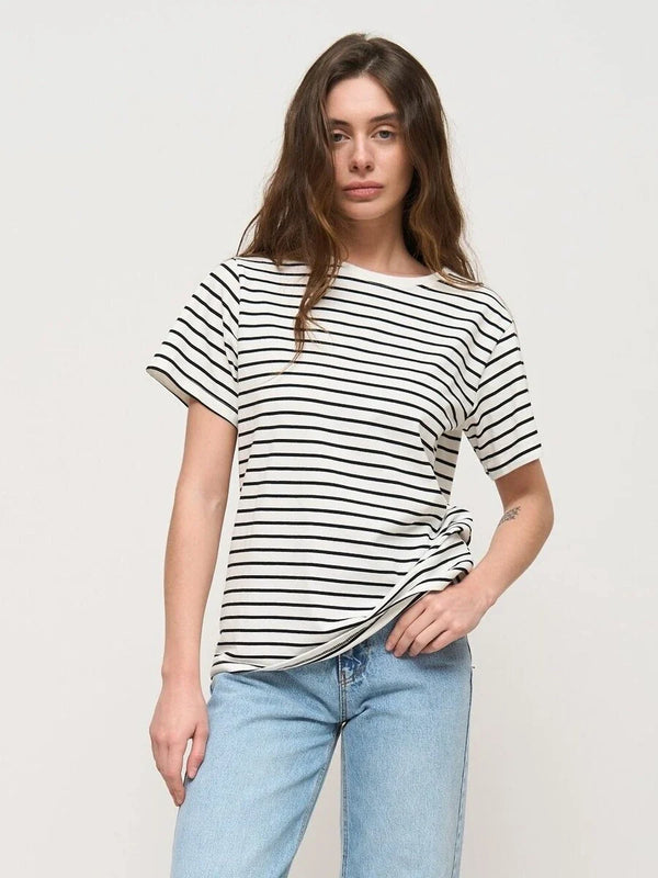 Line-Pattern Heat-Wave Short Sleeve Knitted T-Shirt