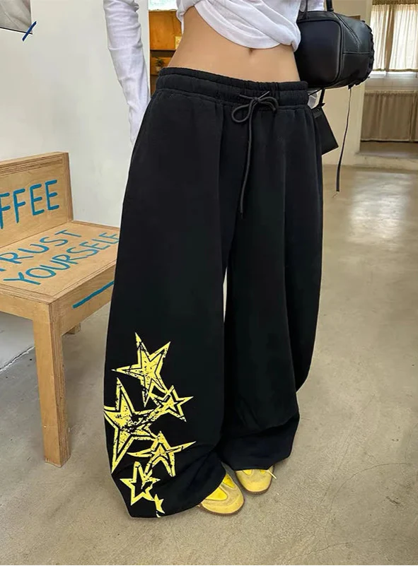 Bol Kesim Yıldız Baskılı Jogger, önden görünüm — Navra Wear