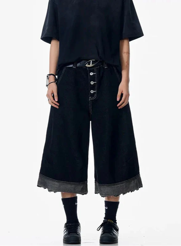 Metro 2000s Black Seoul Style Dark Denim Shorts