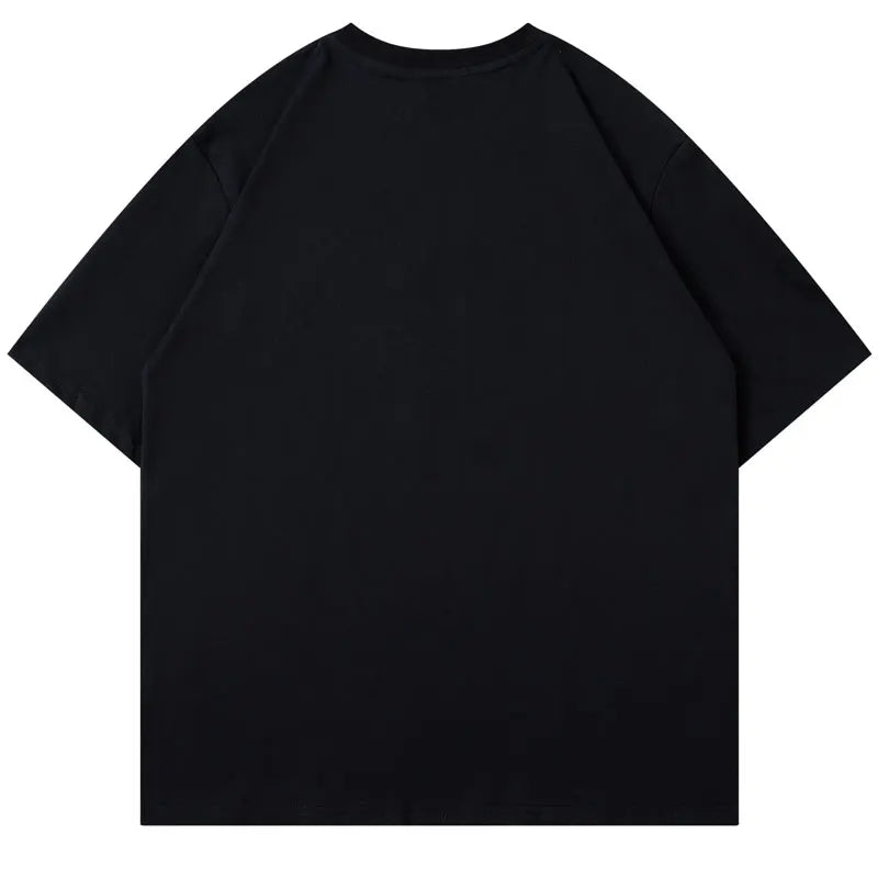 Baskılı Oversize Tişört, model üzerinde — Navra Wear