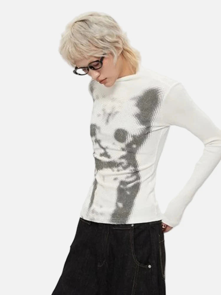 Insulated Nine-Lives Print Long Sleeve T-Shirt