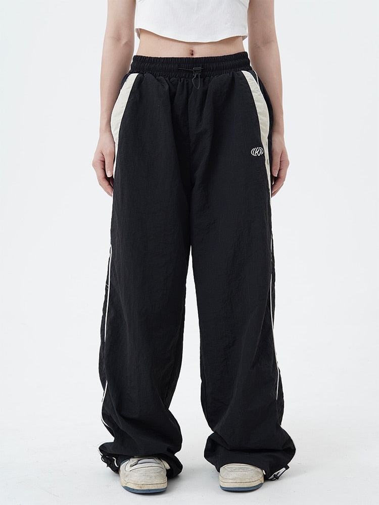 Kadın Y2K Bol Kesim Jogger, önden görünüm — Navra Wear