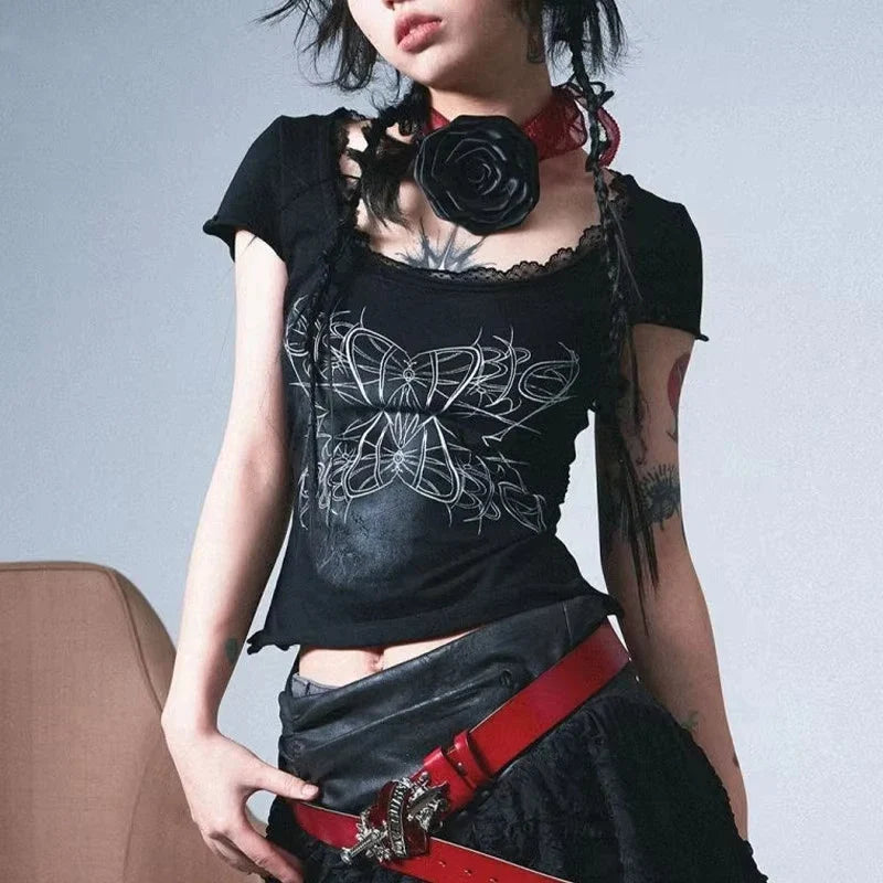 Time-Worn Lace Spliced Black Print T-Shirt
