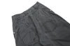 Vintage Yıkanmış Düz Kesim Jean Pantolon, model üzerinde — Navra Wear