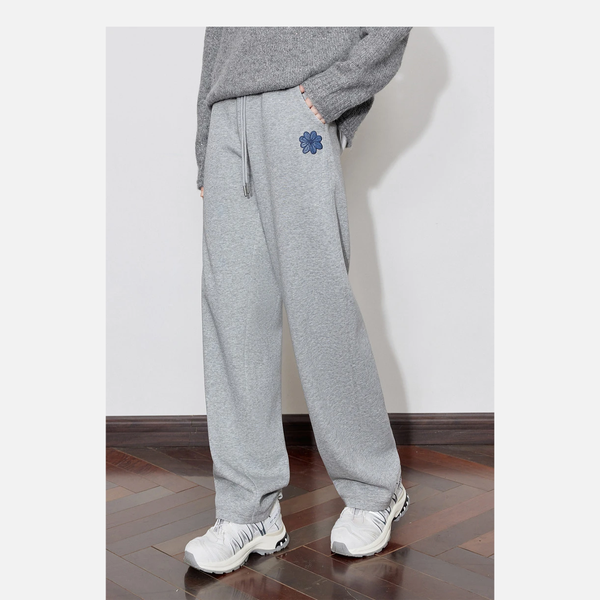 Çiçek Desenli Jogger alternatif görünüm