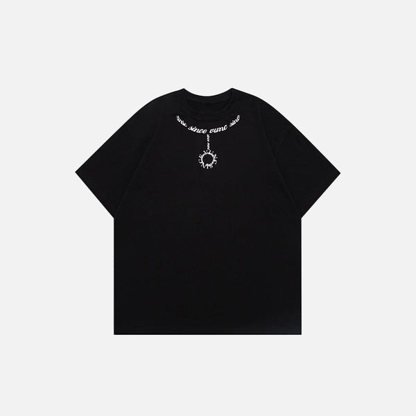 Breezy-Cut Chain Imprinted T-Shirt alternatif görünüm