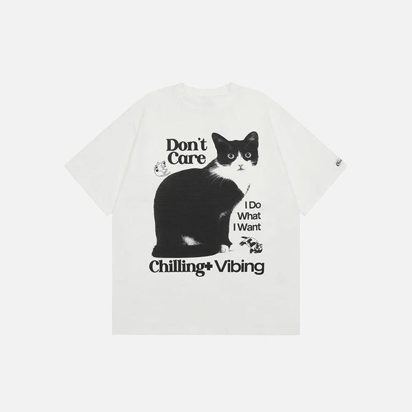 Chilling Nine-Lives Illustrated T-Shirt alternatif görünüm
