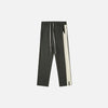 Bol Kesim Jogger, model üzerinde — Navra Wear