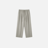 Vintage Düz Kesim Jogger, model üzerinde — Navra Wear