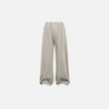 Vintage Bol Kesim Jogger, model üzerinde — Navra Wear