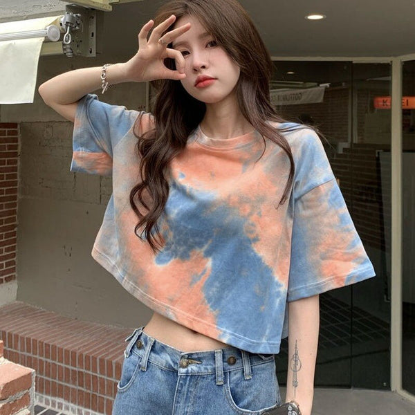 Spiral-Dye Colorful Drop-Shoulder Crop Top alternatif görünüm