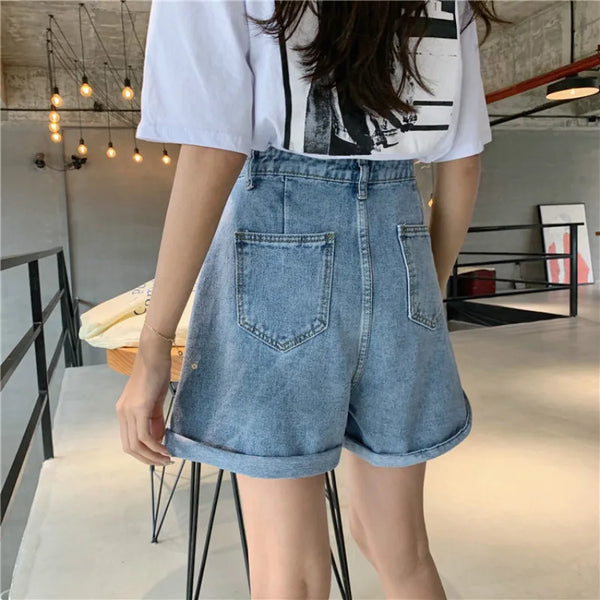Polished Button Denim Shorts alternatif görünüm