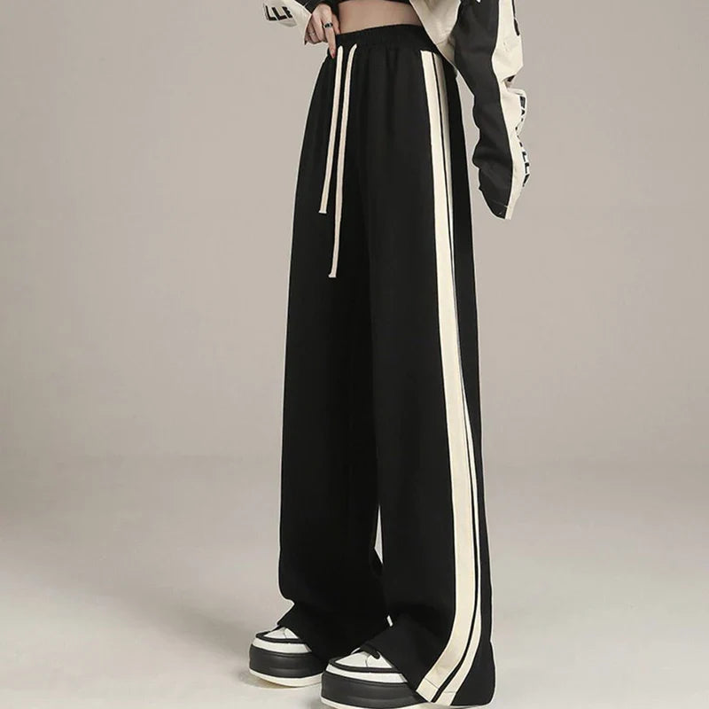 Kadın Wide Leg Çizgili Jogger, önden görünüm — Navra Wear