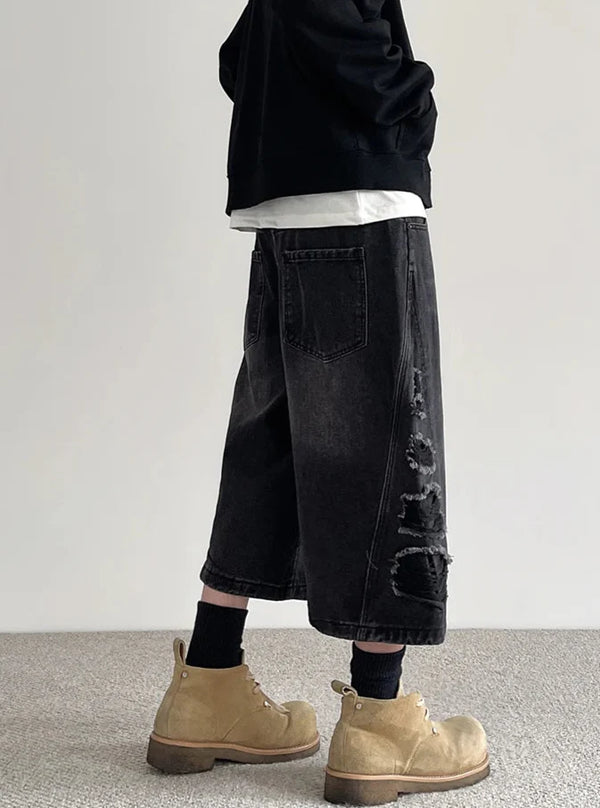 Heritage Aesthetic Black Torn Relaxed Denim Shorts alternatif görünüm