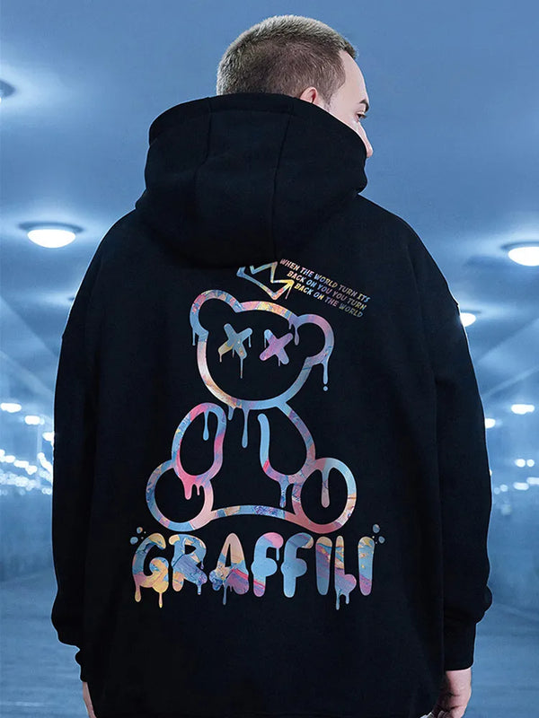 Classic Graffiti Bear Print Sweatshirt alternatif görünüm