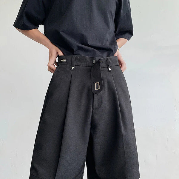 Quiet Luxury Straight Shorts alternatif görünüm