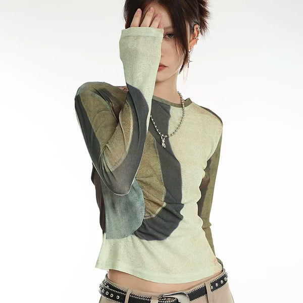 Cyber Turn-Of-Era Collage-Cut Grit-Style Cut-Short T-Shirt alternatif görünüm