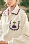 Y2K Basic Sweatshirt, yakın çekim — Navra Wear