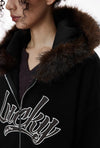 Nakışlı Sweatshirt, yakın çekim — Navra Wear