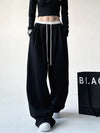 Y2K Bol Kesim Jogger, detay görünüm — Navra Wear