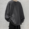 Sade Oversize Uzun Kollu Tişört, kombin görünüm — Navra Wear