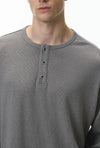 Oversize Uzun Kollu Tişört, yan görünüm — Navra Wear