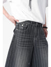 Sleek Heritage Rinse Straight Cropped Denim Shorts