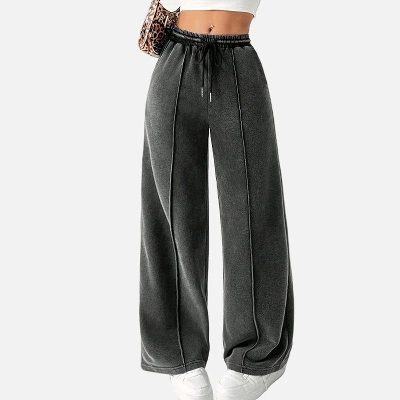 Y2K Wide Leg Jogger, önden görünüm — Navra Wear