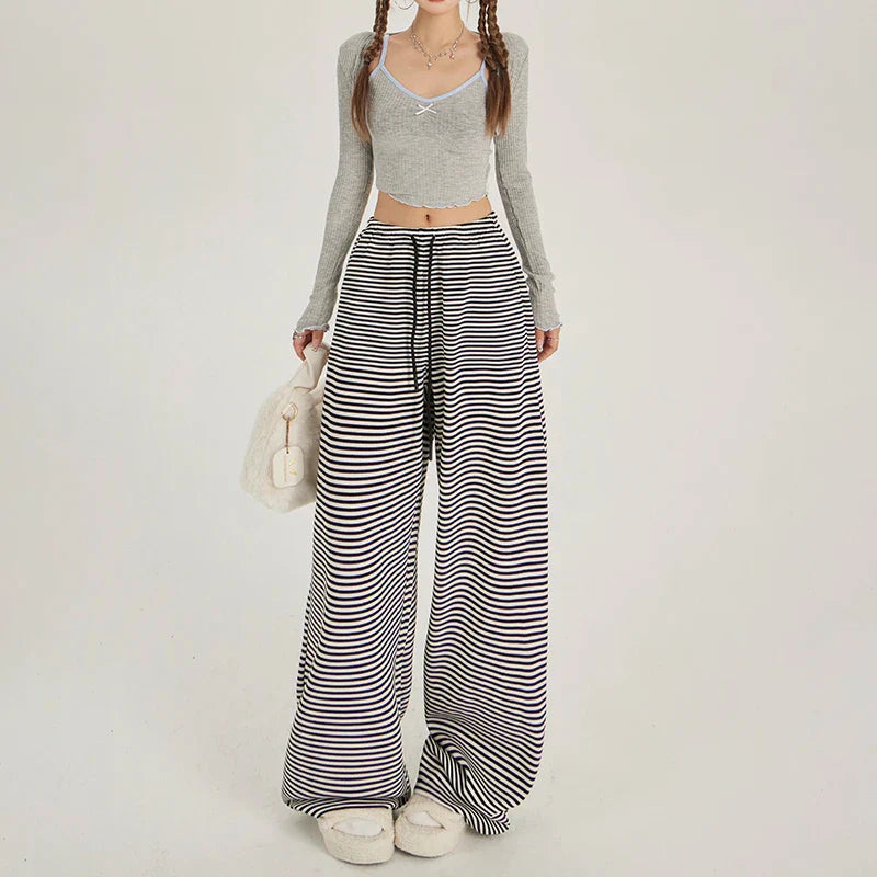 Kadın Çizgili Jogger, önden görünüm — Navra Wear