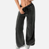 Y2K Wide Leg Jogger, model üzerinde — Navra Wear
