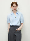 Clean White V-Neck Short Sleeve Top