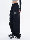 Vintage Wide Leg Harf Baskılı Jogger, detay görünüm — Navra Wear