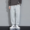 Beli Lastikli Jogger, model üzerinde — Navra Wear