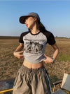 Y2K Crop Tişört, önden görünüm — Navra Wear