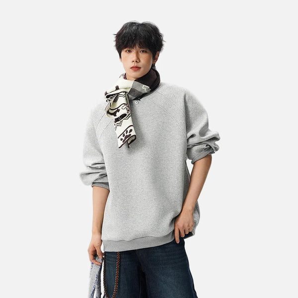 Essential Tone Crewneck Pullover alternatif görünüm