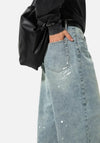 Yıkanmış Baggy Japon Baskılı Jean Pantolon, yakın çekim — Navra Wear