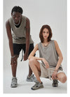 Yırtmaçlı Unisex Kolsuz Tişört, stil görünüm — Navra Wear