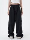 Kadın Y2K Bol Kesim Jogger, önden görünüm — Navra Wear