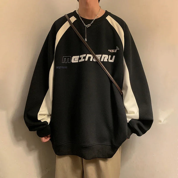 Throwback Raglan Graphic Top alternatif görünüm