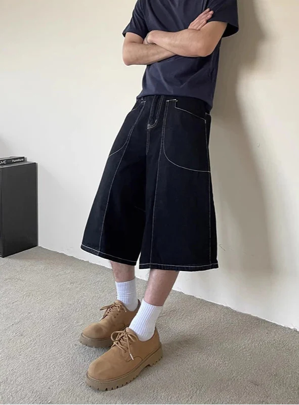 Dark Seoul Aesthetic Shorts alternatif görünüm