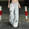 Wide Leg Yıldız Baskılı Jogger, model üzerinde — Navra Wear