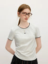 Sewn-Detail Shell Contrast Color Puppy T-Shirt
