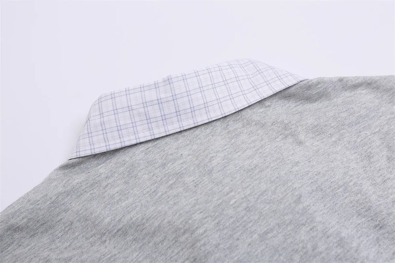 Harf Baskılı Oversize Tişört, model üzerinde — Navra Wear