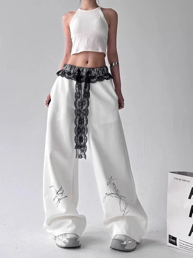 Y2K Kelebek Baskılı Jogger, önden görünüm — Navra Wear