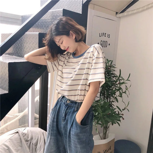 Timeless Staple Stripe Breezy-Cut Minimalist T-Shirt alternatif görünüm